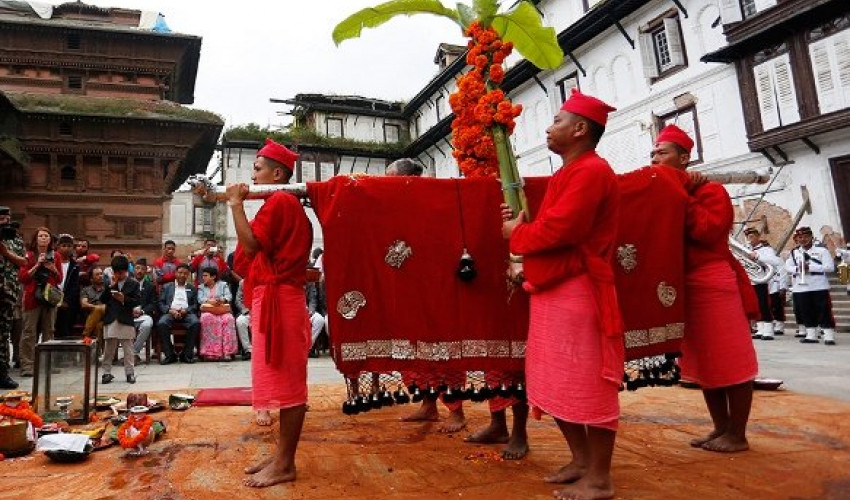 नवरात्रको सातौँ दिन : आज दसैँघरमा भित्र्याइँदै फूलपाती