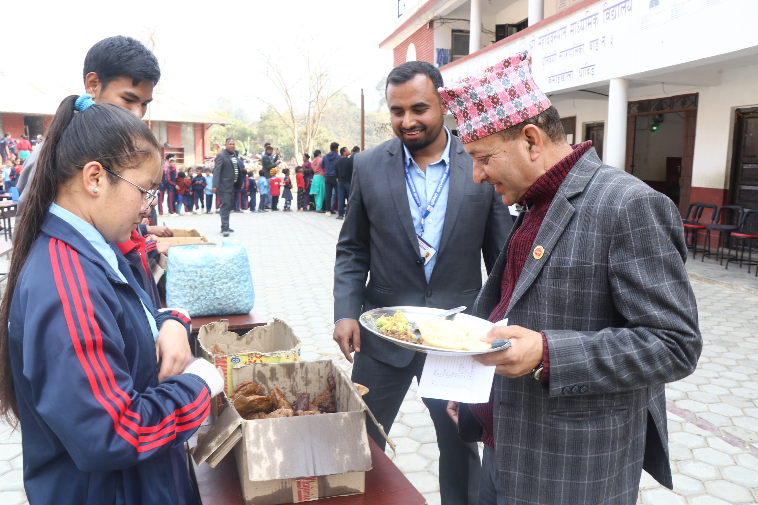 विद्यालयमा खाना उत्सव