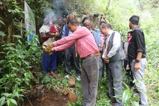  गुर्धुममा खानेपानी आयोजनाको शिलान्यास