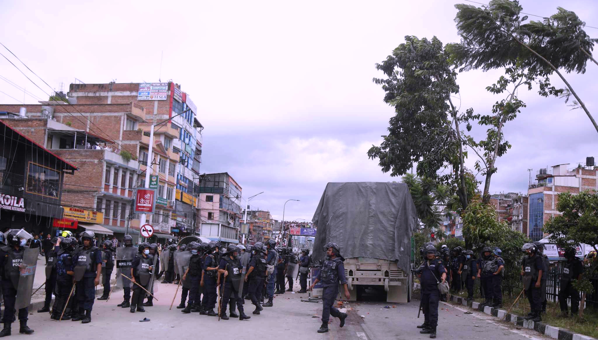 गठ्ठाघरमा ट्रकले ठक्कर दिँदा स्कुटर चालकको मृत्यु ,अवस्था तनावग्रस्त